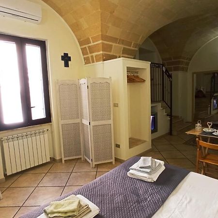 Palazzo Saraceno Apartment-Taras Taranto Exterior foto
