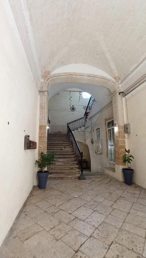 Palazzo Saraceno Apartment-Taras Taranto Exterior foto